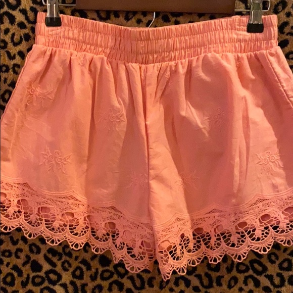 Women’s Shorts - Picture 4 of 9